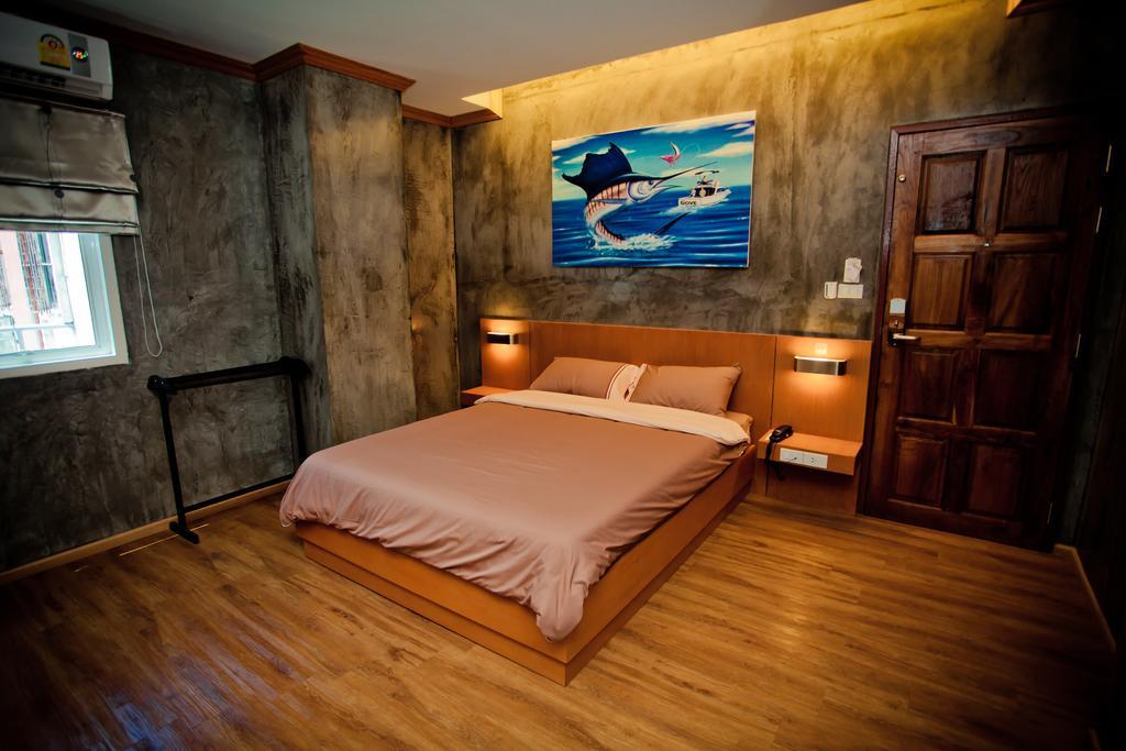 Chaphone Guesthouse Phuket Exteriör bild