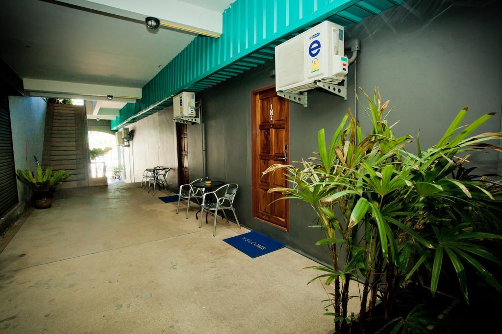 Chaphone Guesthouse Phuket Exteriör bild