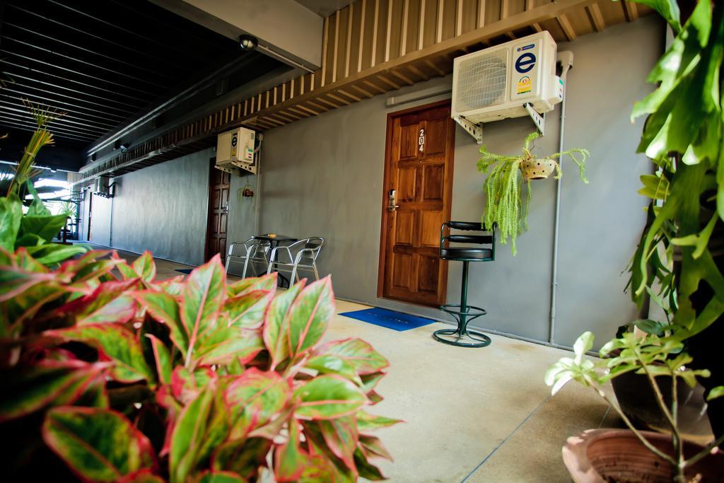 Chaphone Guesthouse Phuket Exteriör bild