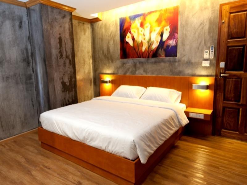 Chaphone Guesthouse Phuket Exteriör bild