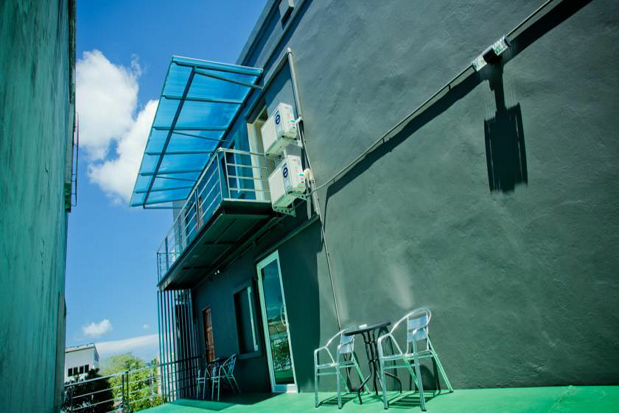 Chaphone Guesthouse Phuket Exteriör bild